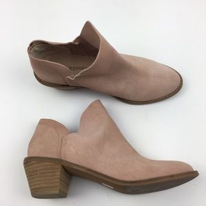 Kelsi Dagger Brooklyn Pink Suede Kenmare Bootie